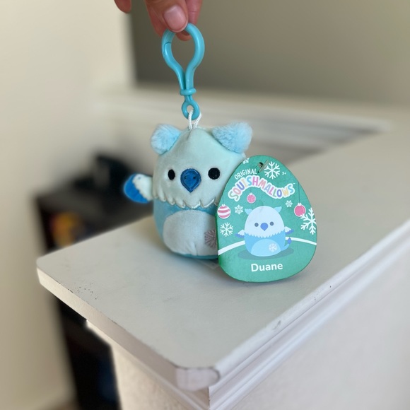 New Duane the Griffin Squishmallows clip - Picture 5 of 11